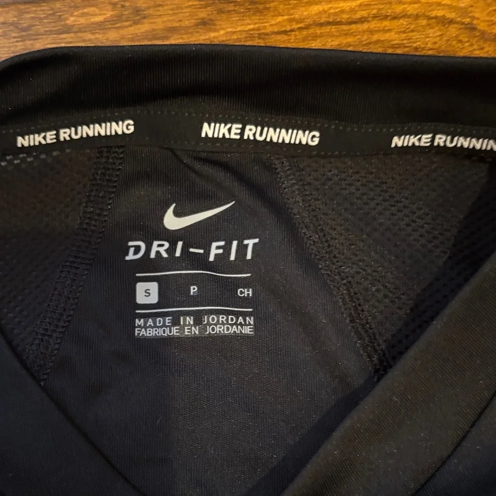 Nike Kids Black and Teal Graphic Tee - Picture 2 of 3